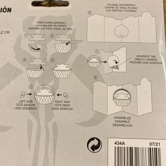 Star Wars The Mandalorian Birthday Banner and  Table Decorating Kit (New) - Picture 9 of 9